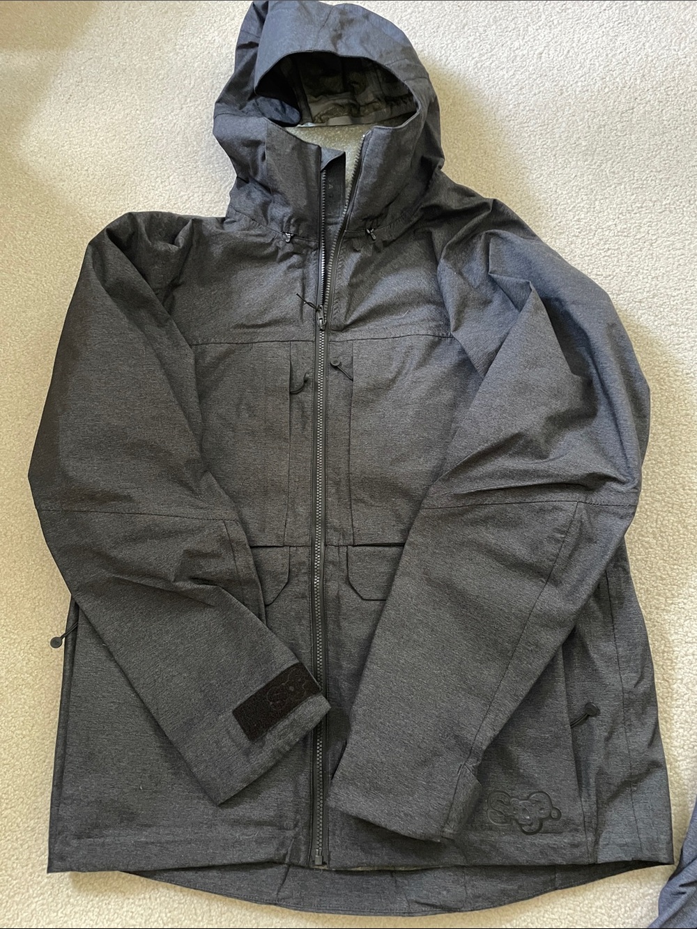 Men's Saga Outerwear Hooded Ski Jacket in Charcoal Gray